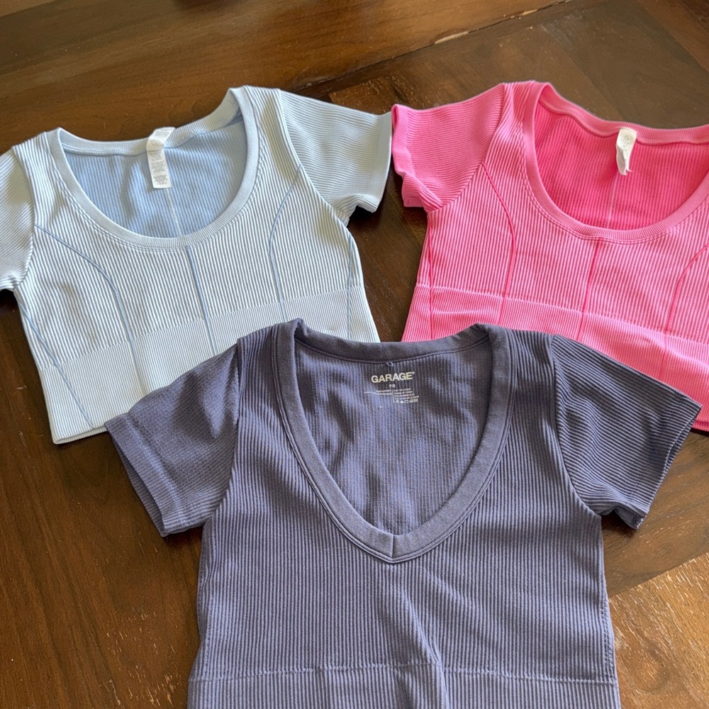 Offline by Aerie 2 Ribbed Crop Top Short Sleeve Tee‎ plus 1 Garage Sz S